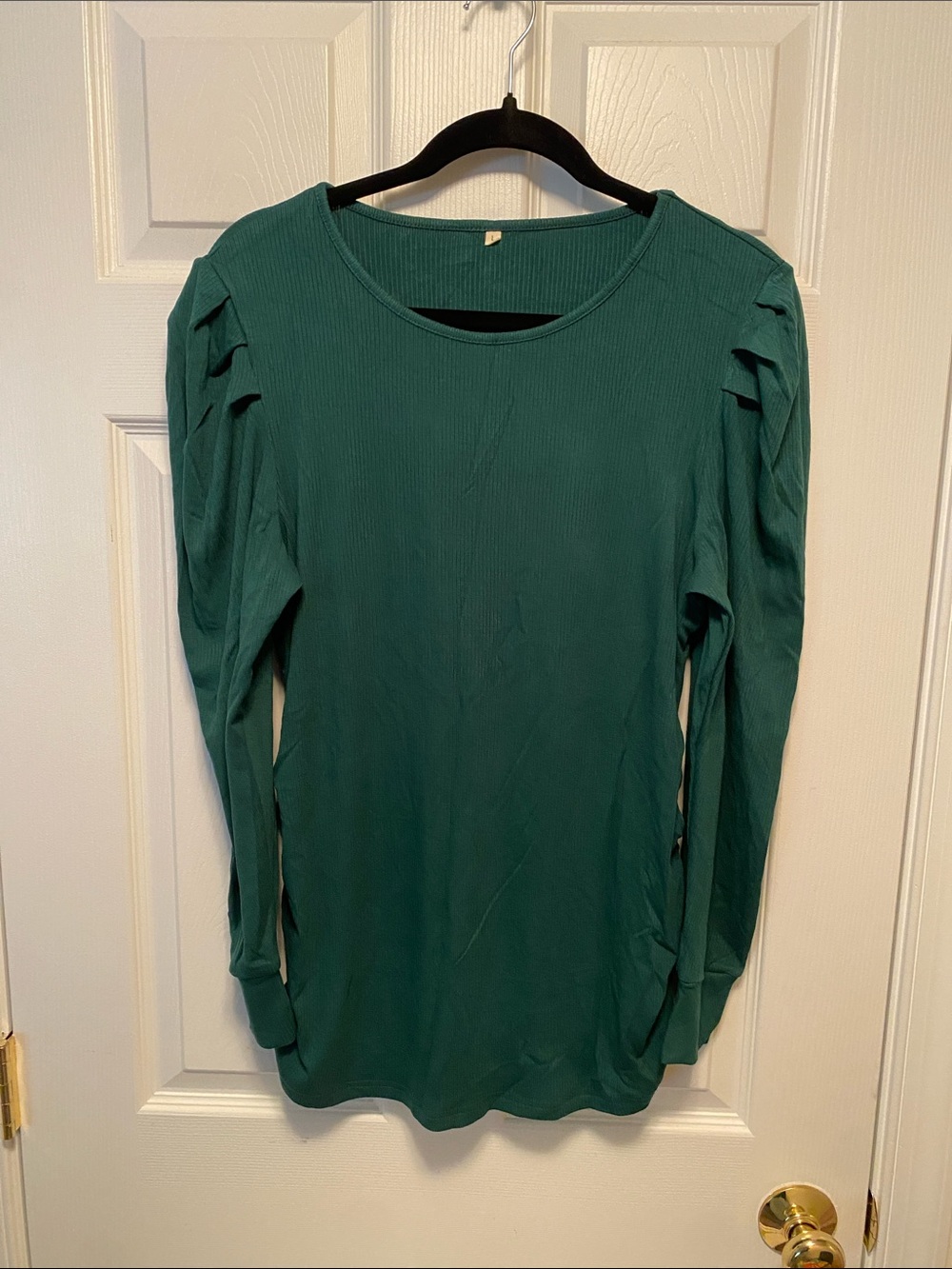 Long Sleeve Ribbed Top…size L